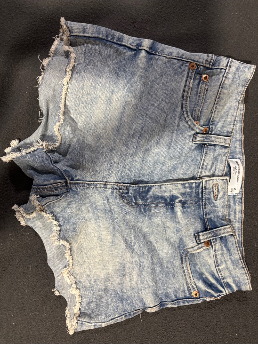 Bluenotes Light Wash Denim Frayed Hem Women’s Shorts